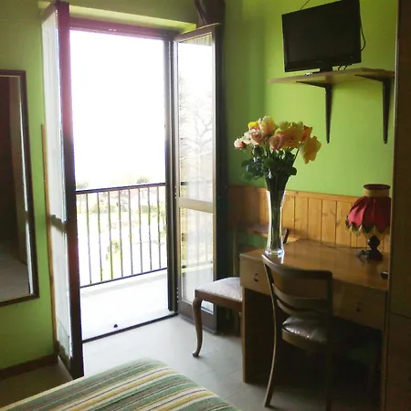 La Capannina Hotel Massino Visconti